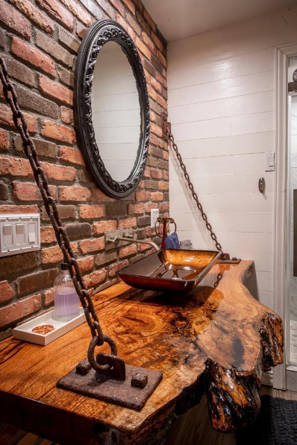 The Hobbit House, Fantasy Comes Home! Russellville Esterno foto